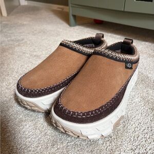 UGG Venture Daze Platform Slip-On Shoes (Gender neutral)